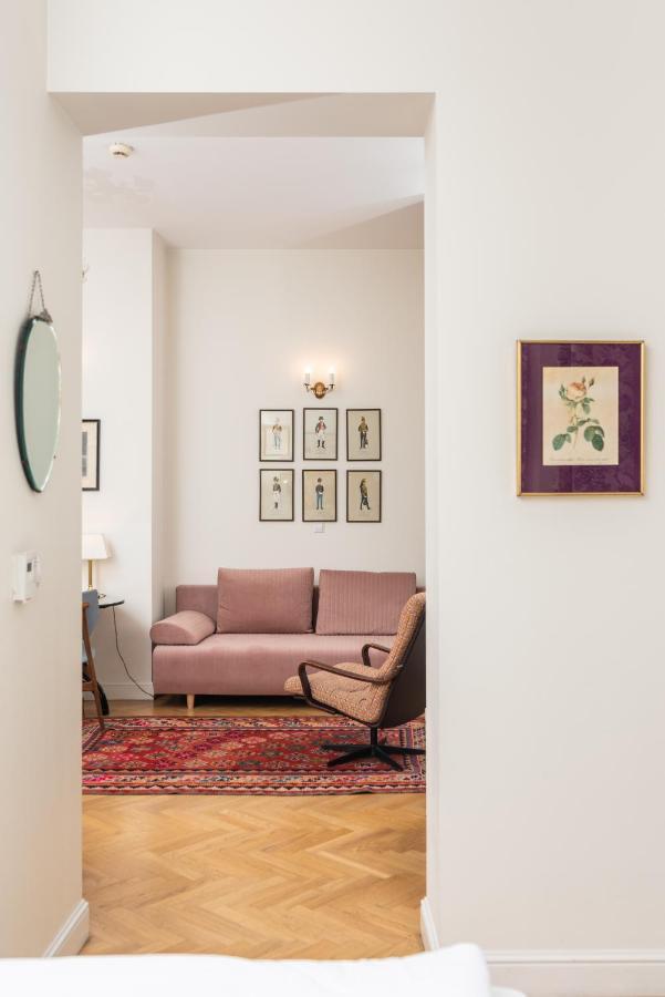 Classy Old Town Suites - By Upstairs Krakkó Kültér fotó